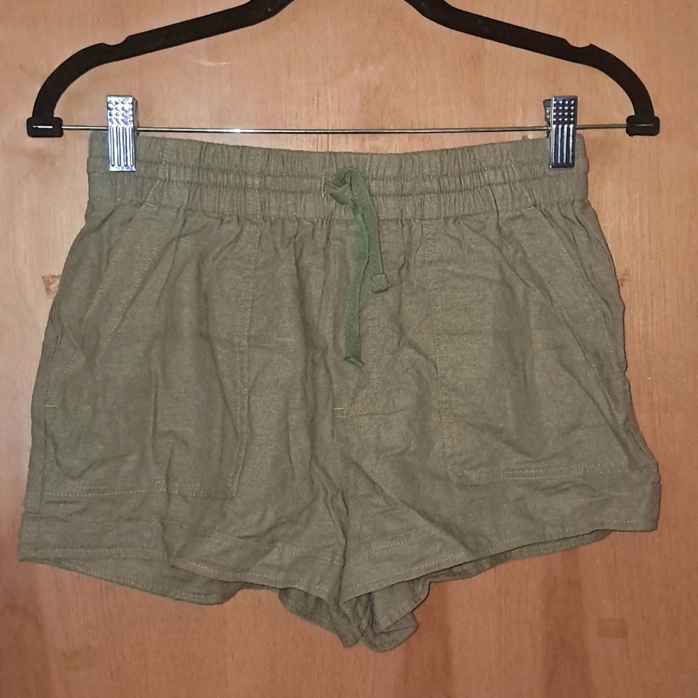 Forever 21 shorts size small